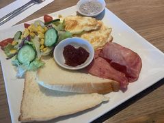 -必胜客(欧亚卖场店)