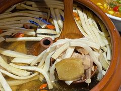 -雀舞云南菜(乐客城店)