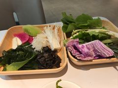 -左庭右院鲜牛肉火锅(金山万达店)