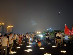 -南京眼步行桥