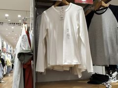 -优衣库(太原龙湖万达广场店)