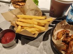 -必胜客(威高广场店)