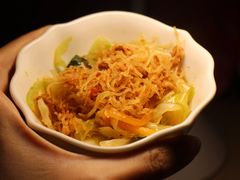 -同济大学本部学苑饮食广场