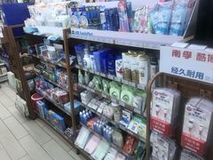 -全家便利店(东直门店)