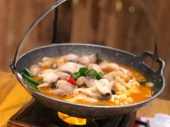 -老滇山寨•云南特色菜•地方菜•民族风情歌舞表演(金碧店)