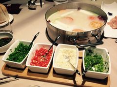 -辉哥火锅(虹桥路店)