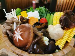 -湊湊火锅·茶憩(上海合生汇店)