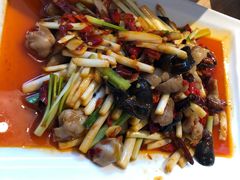 -兔行天下-鸿鹤鲜锅兔(中海国际店)