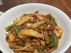 生爆牛肉面-寻裕记·现炒浇头面(人民广场店)