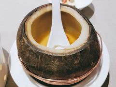 原只椰子炖老鸽-尚一汤 广东炖汤(金桥国际店)