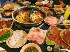 -岗上渣渣老火锅(两路口店)