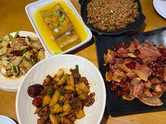 -隔壁老王·家常云南菜(花巷店)