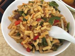 -维吾尔餐厅(宜山路店)