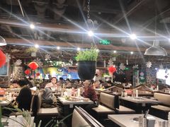 大堂-汉金城海鲜烤肉自助百汇(威海威高广场店)