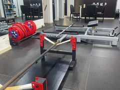 -坚果健身24小时工作室(定西路店)