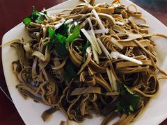 豆腐丝-溢心园香河肉饼总店