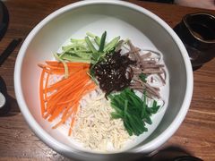 鸡丝凉米线-云海肴·汽锅鸡·云南菜(美罗城店)