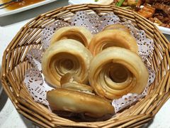 老济南油旋-闫府私房菜·百年鲁菜(恒隆店)