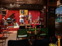 -东岸Cafe 爵士俱乐部