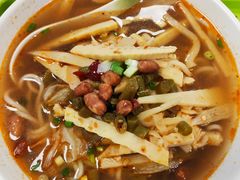 -卓雅桂林米粉