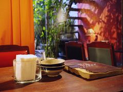 -Cuc Gach Quan Restaurant
