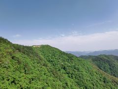 -浙东第一尖雪山欢乐谷