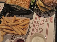 -The Habit Burger Grill 哈比特汉堡(复兴soho店)