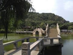 -灵岩山风景区