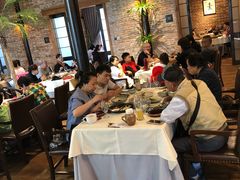 旁边快吃完的一桌，比我们晚点菜五分钟-泓0871臻选云南菜·味庄