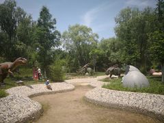 -雪山彩虹谷景区