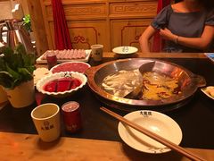 -大龙辣火锅·龙虾·烧烤(湖滨新天地店)