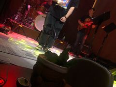 -TZ House音乐现场(来福士中心店)