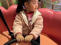 -蓝精灵乐园·世茂精灵之城主题乐园