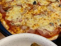 -JINNS锦时 steak&pizza(浸信会礼拜堂旧址店)