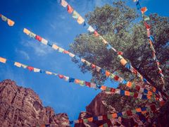 -天山神秘大峡谷