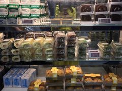 面包甜点陈列柜-幸福西饼面包茶饮(车公庙店)