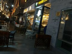 露天位-77啤妹精酿生活馆(前门店)