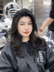 -十六番发型师事务所