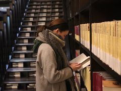 -钟书阁(松江泰晤士小镇店)