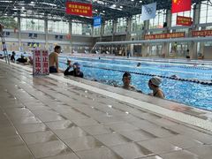 -奥冠体育华师附中恒温游泳馆