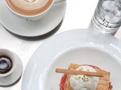 草莓拿破仑-boudoir&her不她(富华里店)