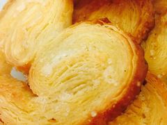 小蝴蝶酥-上海哈尔滨食品厂(淮海中路店)