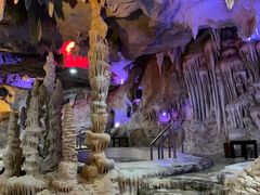 -泉城欧乐堡戏水湾艺术养生温泉