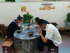 大堂-再回首鸡肉米线(人民路一店)