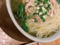 -呼啦面馆·头牌豌杂面(珠江国际B区店)