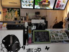 -津椰本·海南正宗椰奶清补凉(店一店)