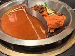 -沸炉重庆老火锅(军事博物馆店)