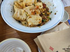 老陕油泼面-东关吉祥西安腊汁肉夹馍(健德门店)