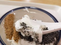 三色椰奶麻薯-正南齐北·老街糯米团(洪崖洞店)