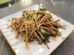 -金牌餐厅·天津菜·八珍豆腐·老爆三(瓷房子店)